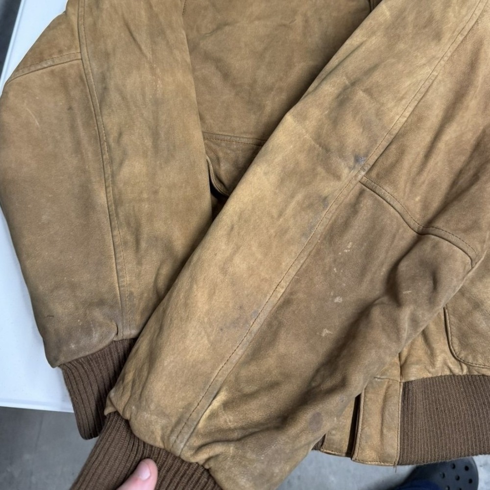 G-III Leather Bomber Jacket Mens Small Tan Good Distressed Aviator Map Lining - Picture 2 of 9